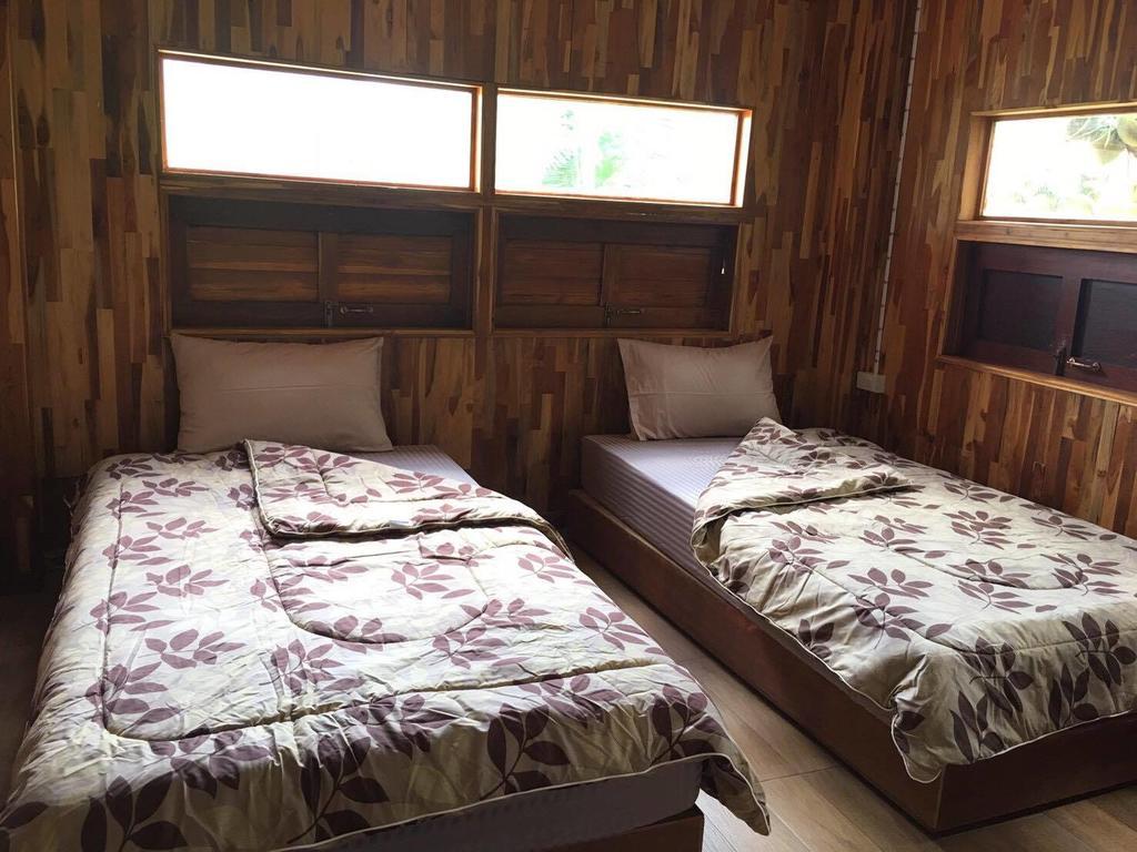 Saduemuenghomestay Phre Kültér fotó